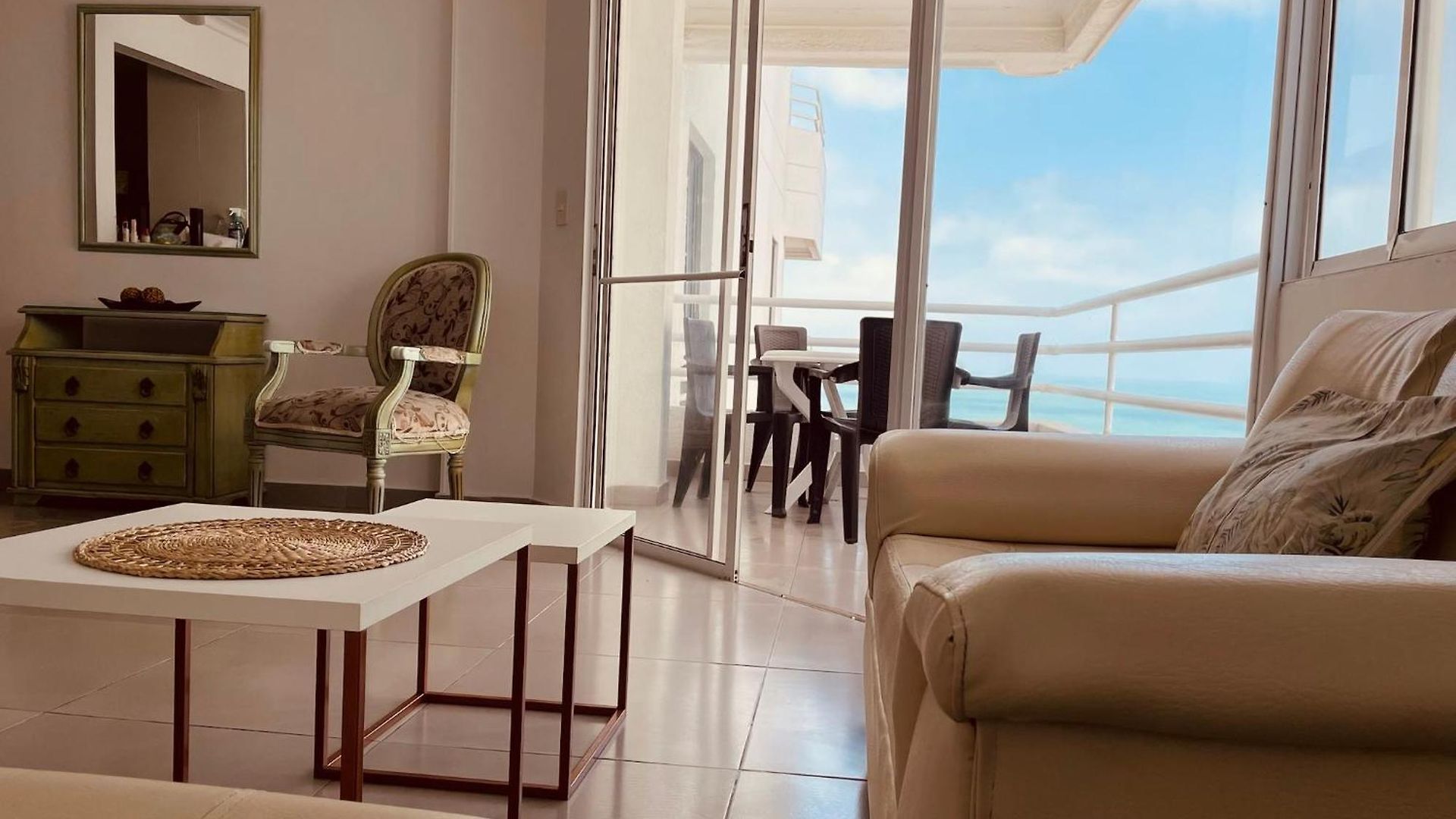 Apartamento Hermoso Con Vista Al Mar *